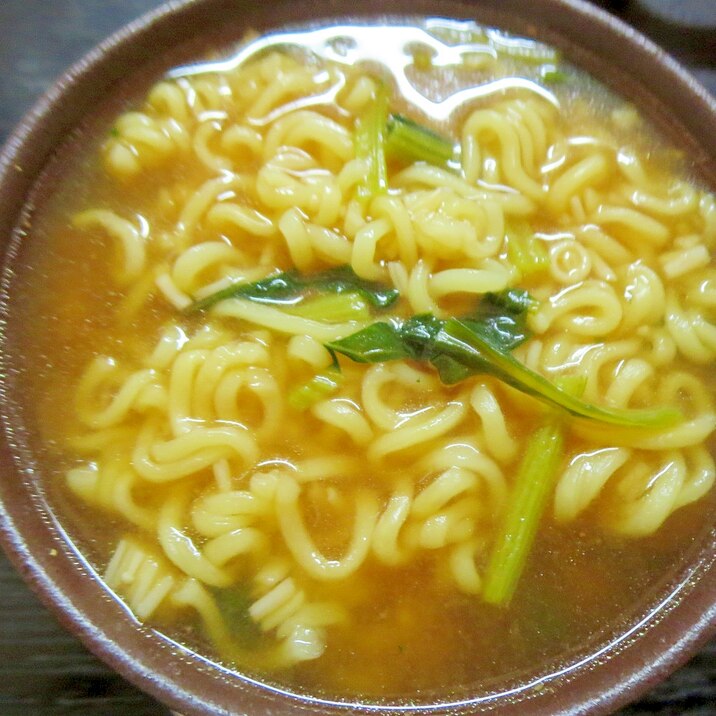 カボス風味の春菊ラーメン